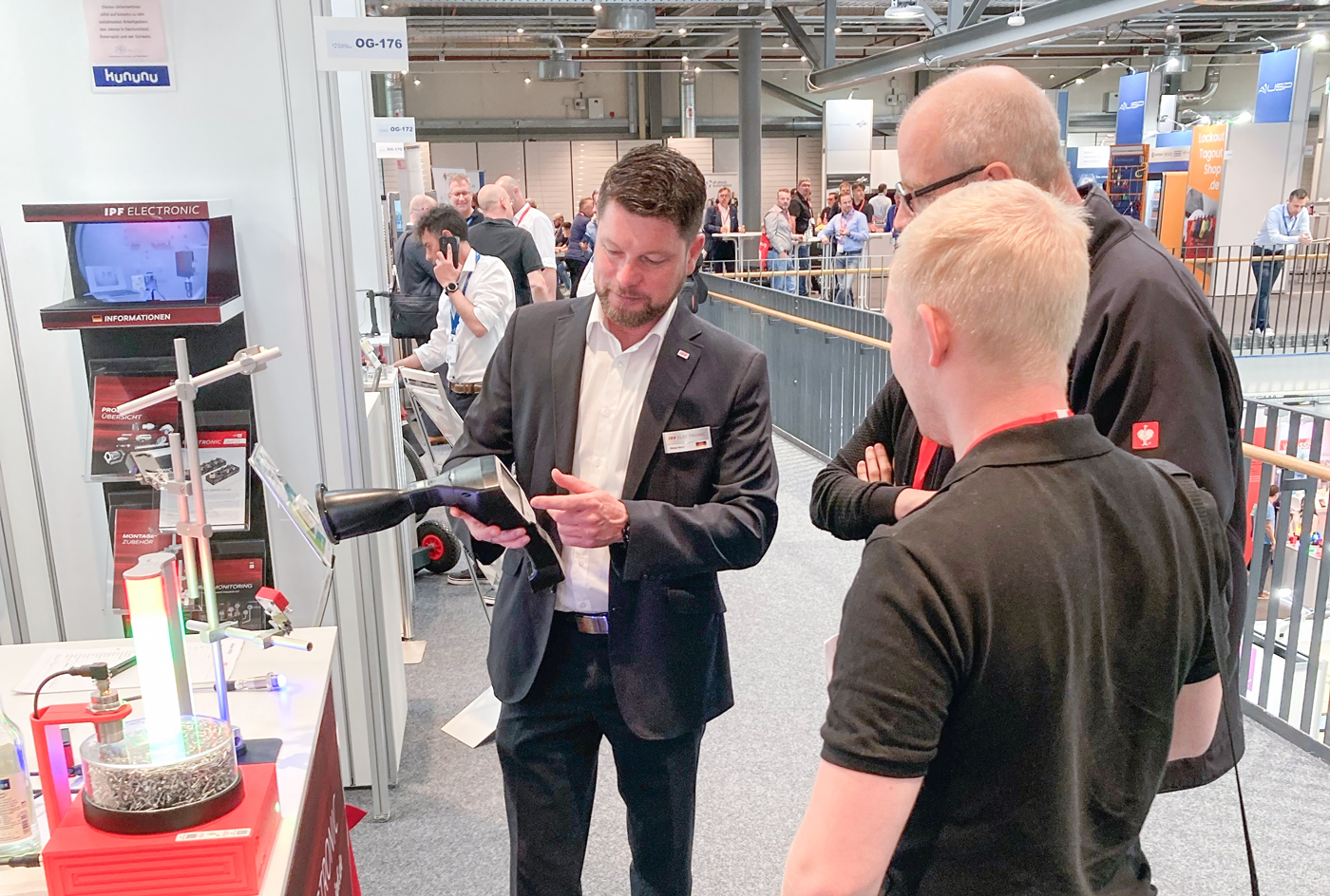 trien lam tat ca tu dong hoa